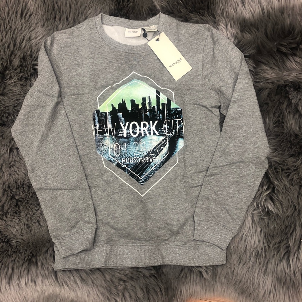 Manguun | Boy's Crewneck Sweatshirt | New York | Various Sizes